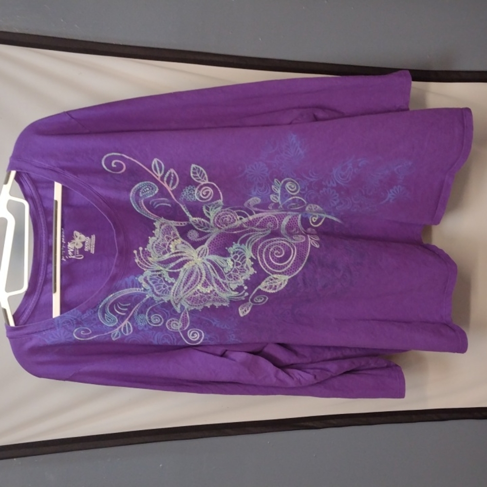 Long sleeve purple tee